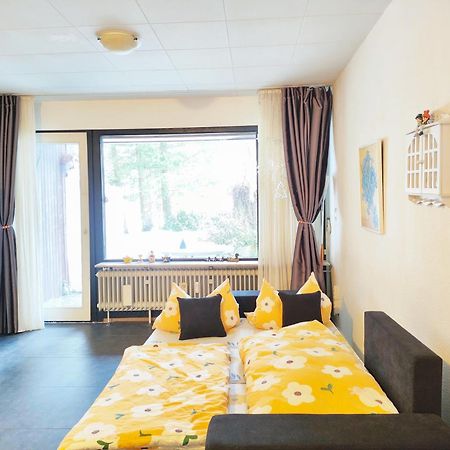 Ferienwohnung Schoene Wohnung 2D-Gebaeude Mit Mini-Garten Schönwalde Екстериор снимка