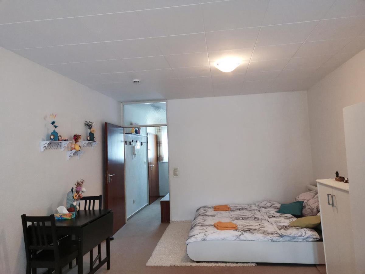 Ferienwohnung Schoene Wohnung 2D-Gebaeude Mit Mini-Garten Schönwalde Екстериор снимка